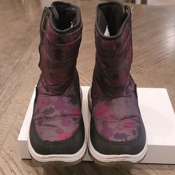 Toddler boy boots with velcro size 9 💚 - Picture 2 of 10